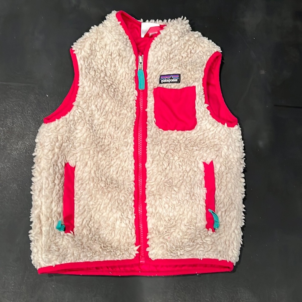 Patagonia Cream Sherpa Fleece Vest with Pink Trim